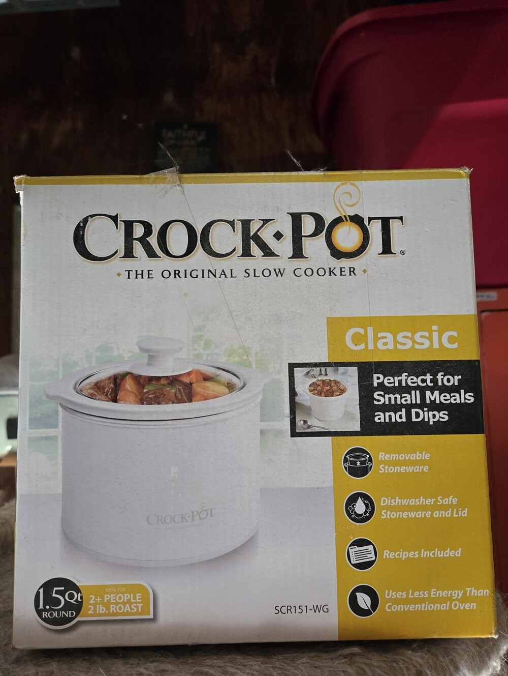 Classic 1.5 Qt Small Slow Cooker in White